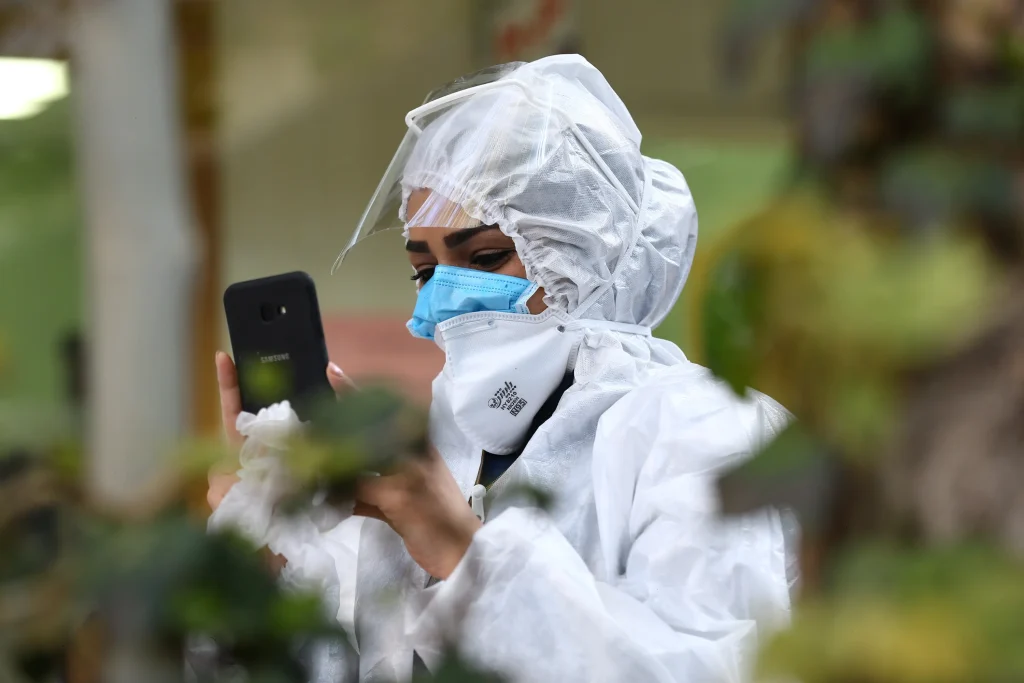 سال تحویل در بیماستان عیس بن مریم کرونا