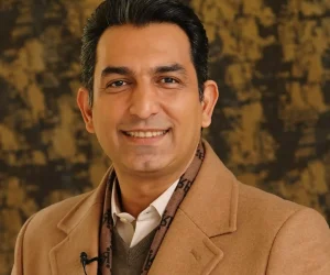 دکترحسین طاهری